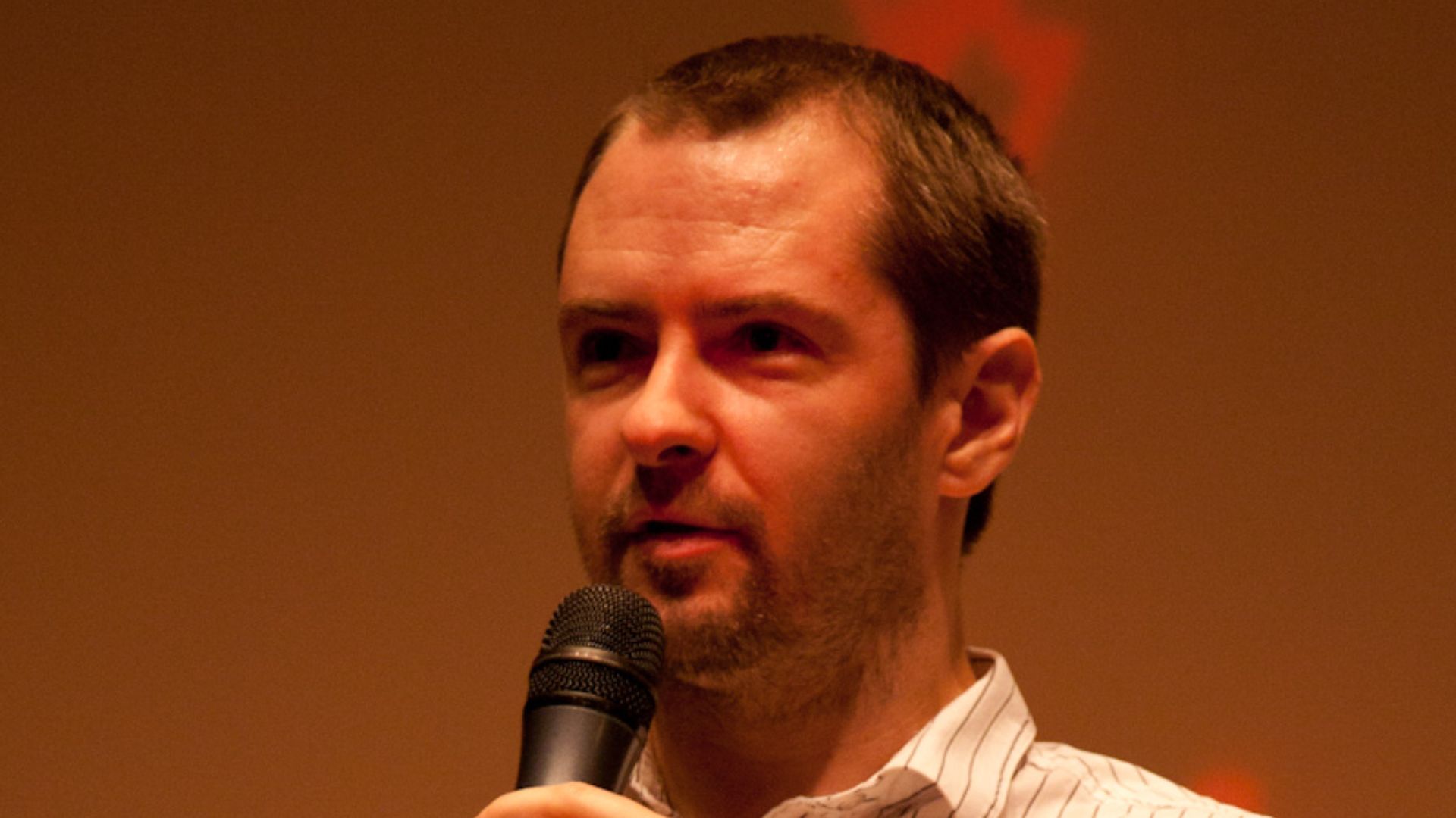 File:Stuart Hazeldine SMdL 20101008 41501.jpg