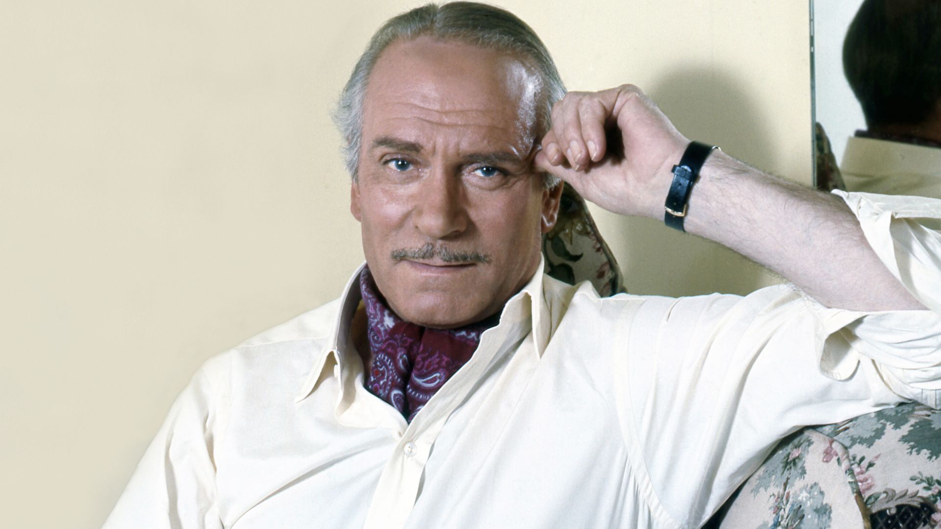 File:Lord Olivier 10 Allan Warren.jpg