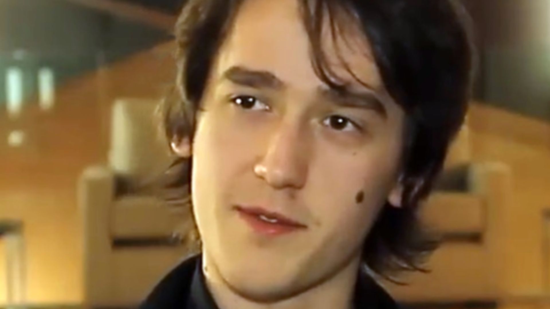 File:Rob Savage at JDIFF 2013.jpg