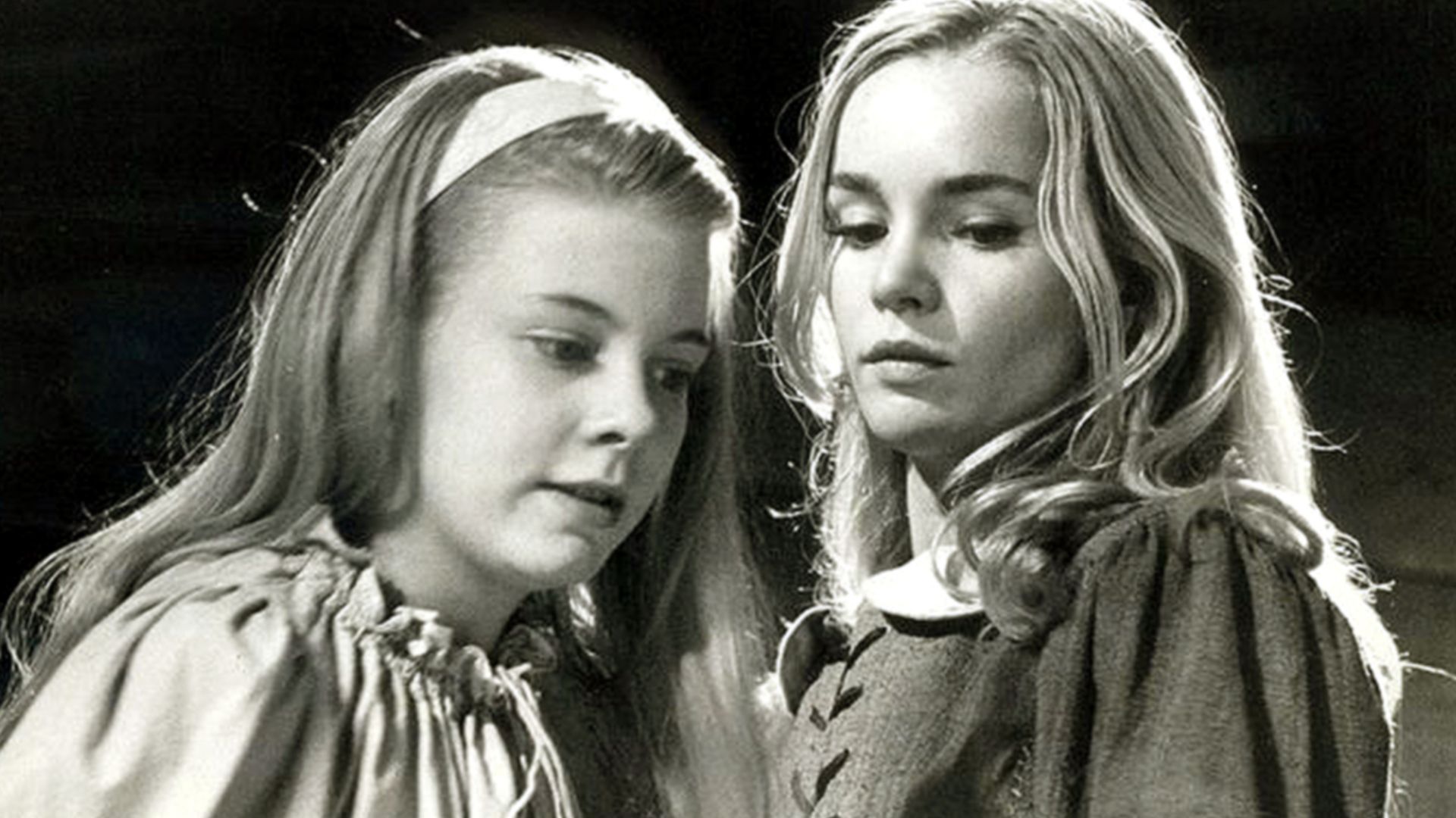 File:Personal photo Crucible Kathy and Tuesday 1967.jpg