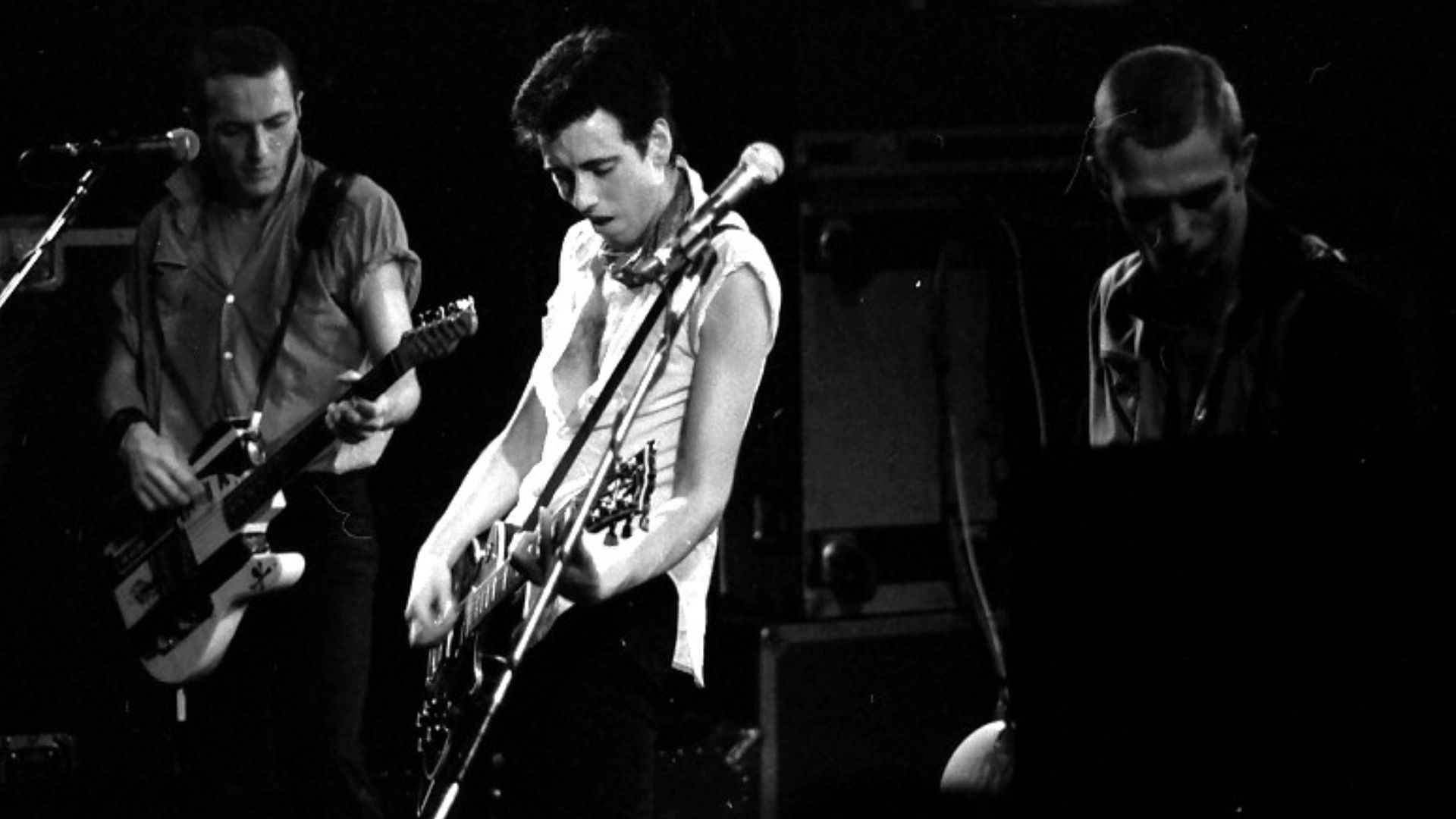 File:Clash 21051980 12 800.jpg