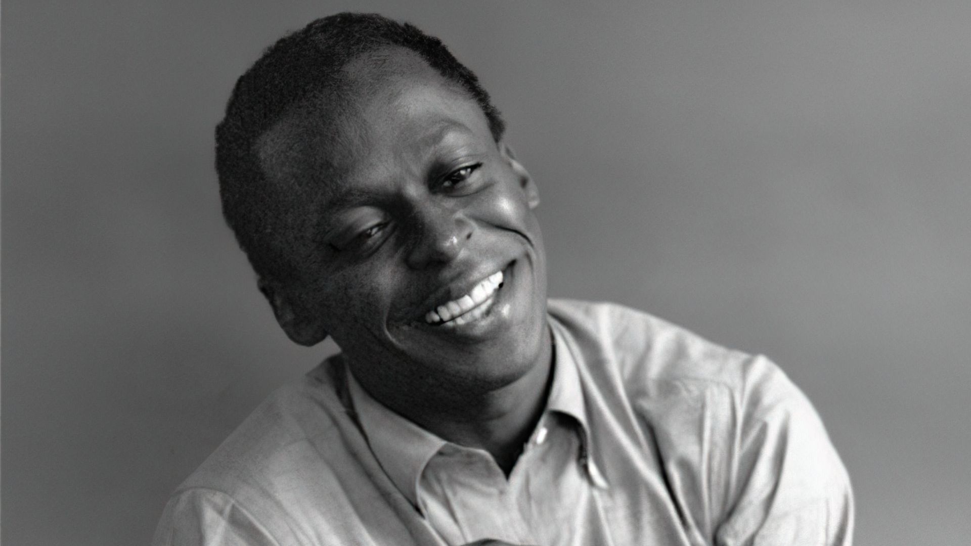 File:Miles Davis by Palumbo cropped.jpg
