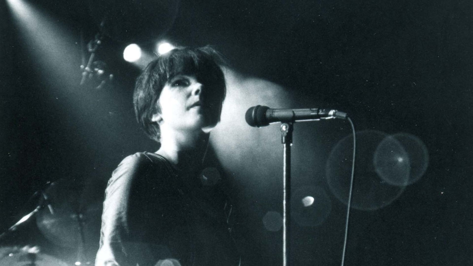 File:Early Björk.jpg