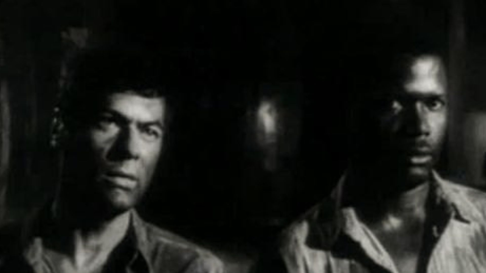 File:Tony Curtis-Sidney Poitier in The Defiant Ones trailer.jpg