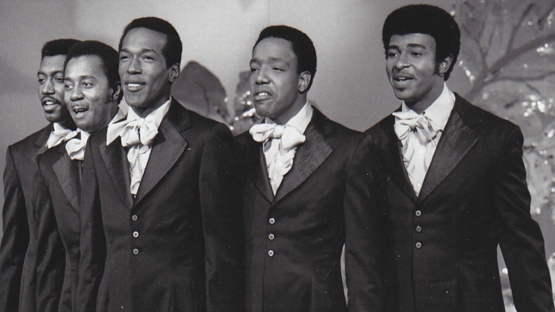 File:The Temptations on the Ed Sullivan Show.JPG