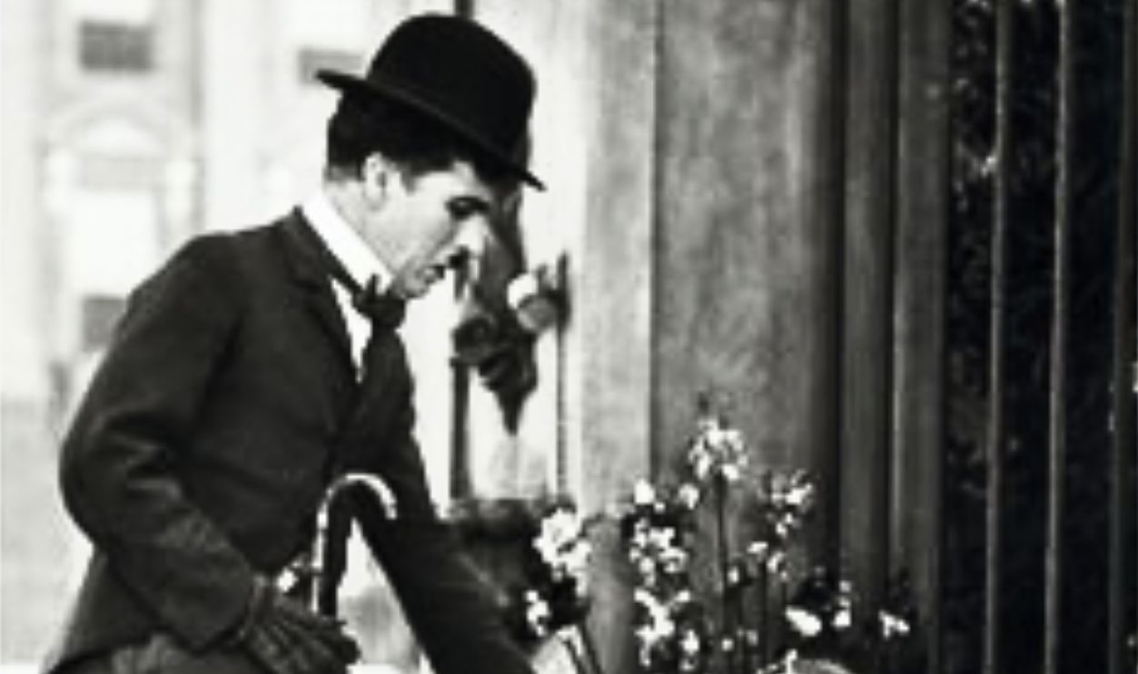 File:Chaplin City Lights still.jpg