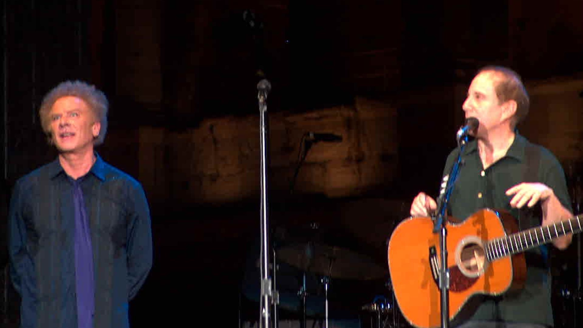 File:Simon and Garfunkel.jpg