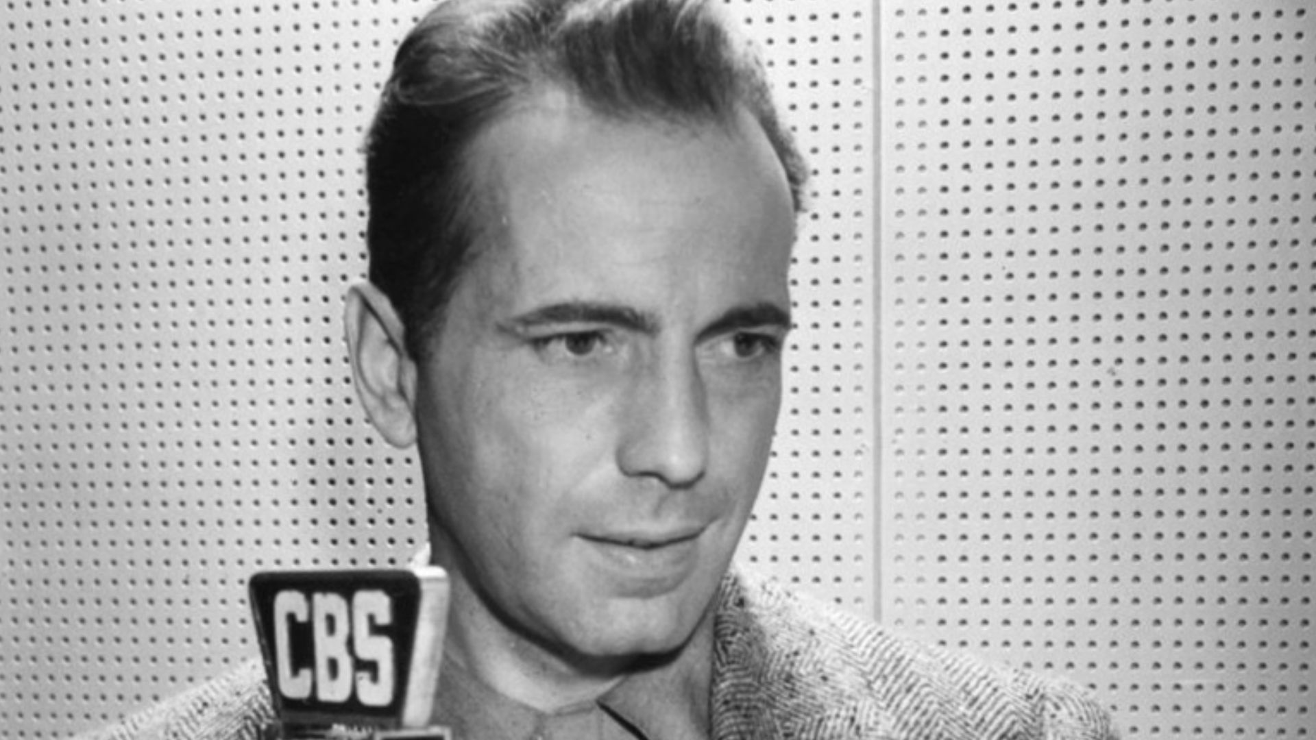 File:Humphrey Bogart 1945.JPG