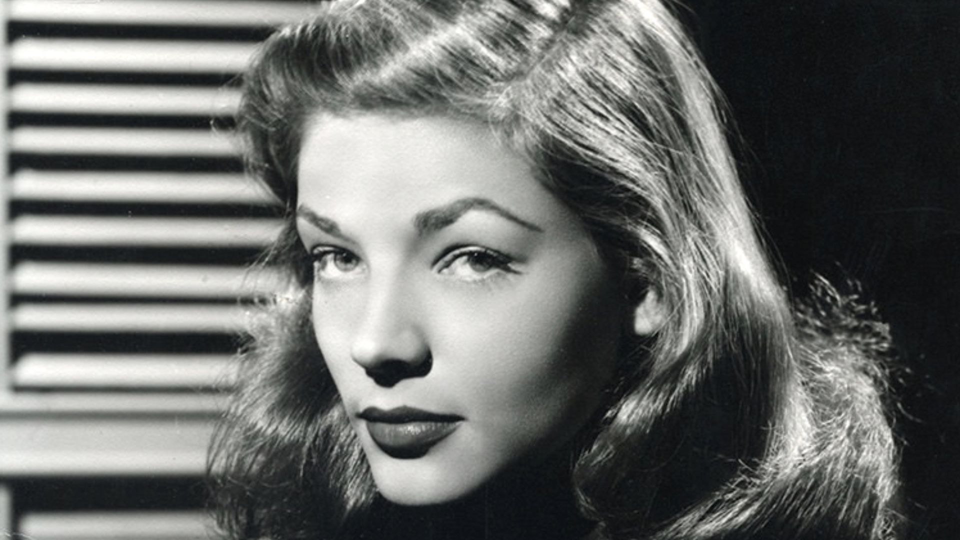 File:Lauren Bacall 1945 press photo.jpg