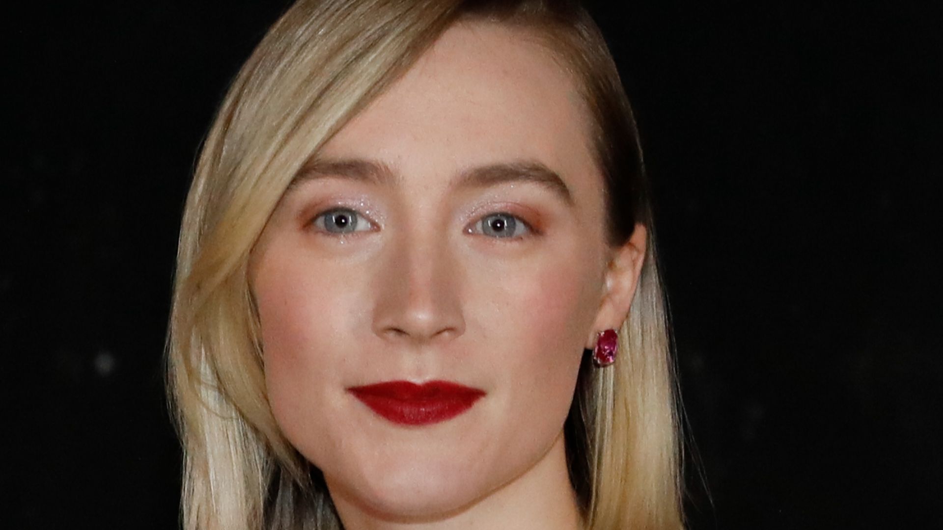 File:Saoirse Ronan at the Mary Queen of Scots premiere (cropped).jpg