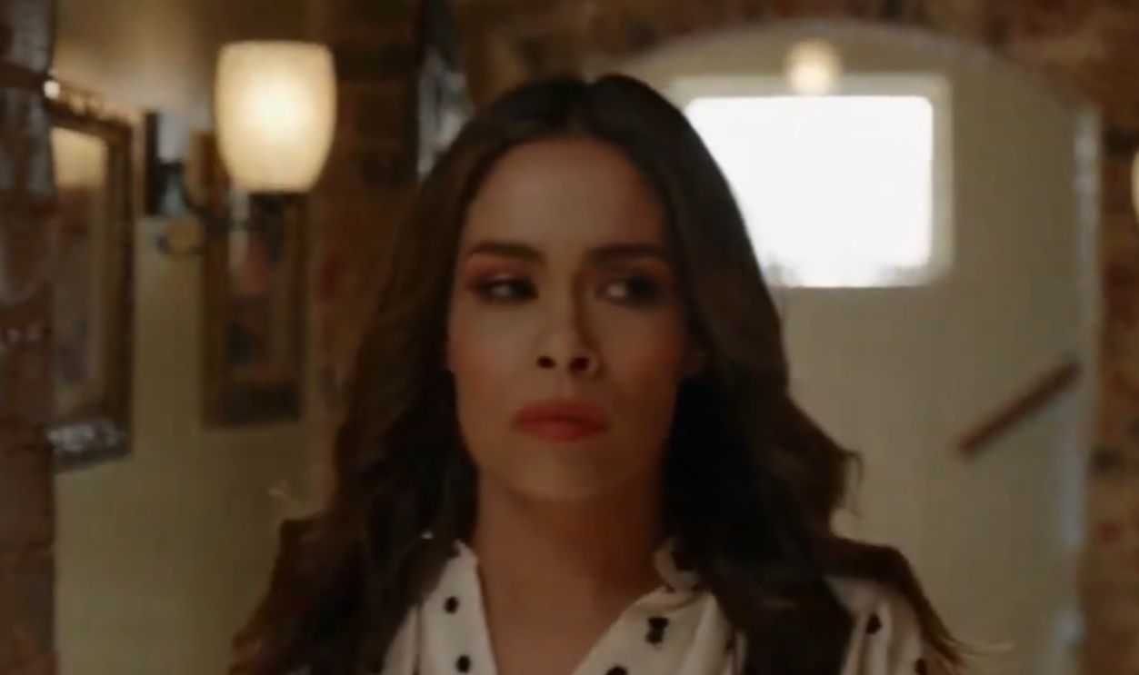 Screenshot from Dynasty (1981–1989)