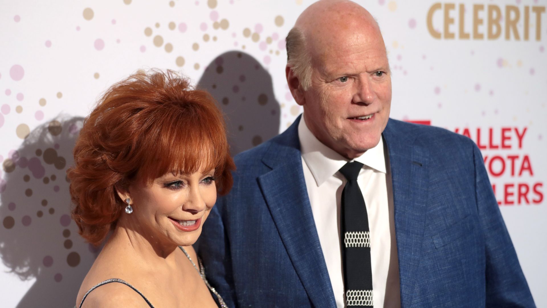 File:Reba McEntire & Rex Linn (51937253590).jpg