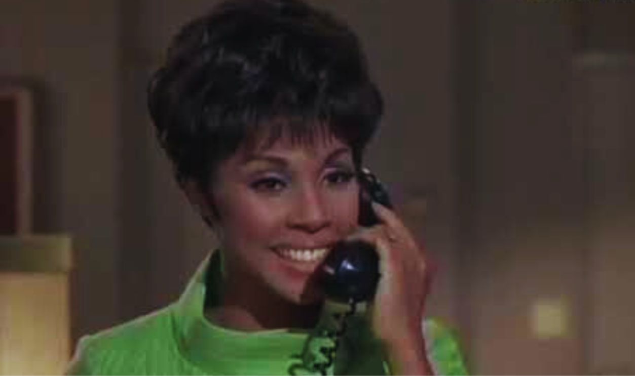 Screenshot from Julia (1968–1971)