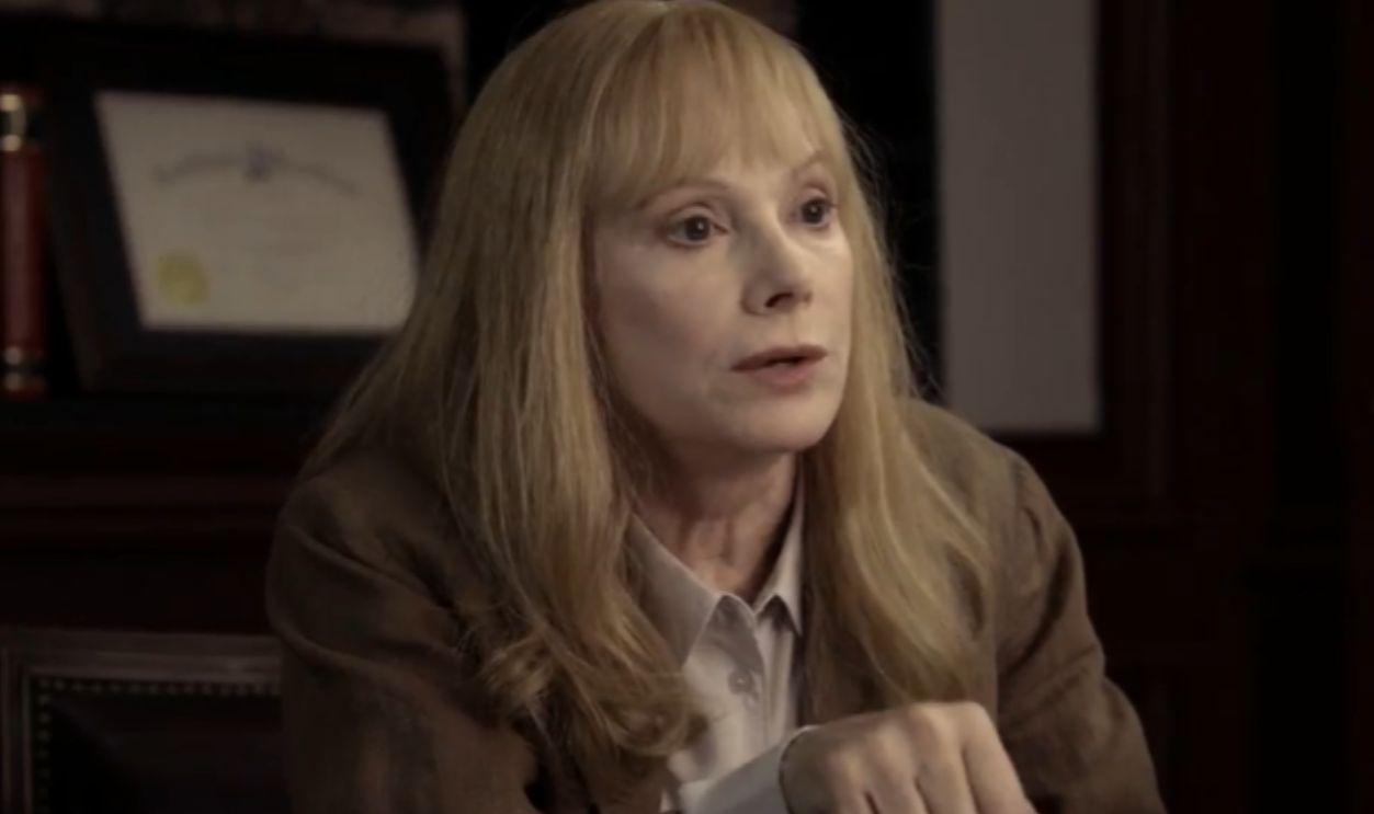 Screenshot from Ray Meets Helen (2017)