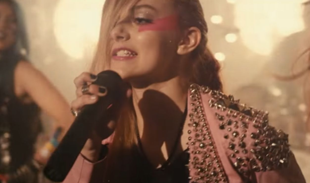 Screenshot from Jem and the Holograms (2015)