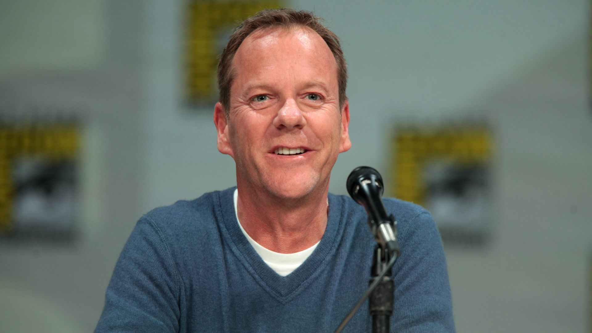 File:Kiefer Sutherland SDCC 2014.jpg
