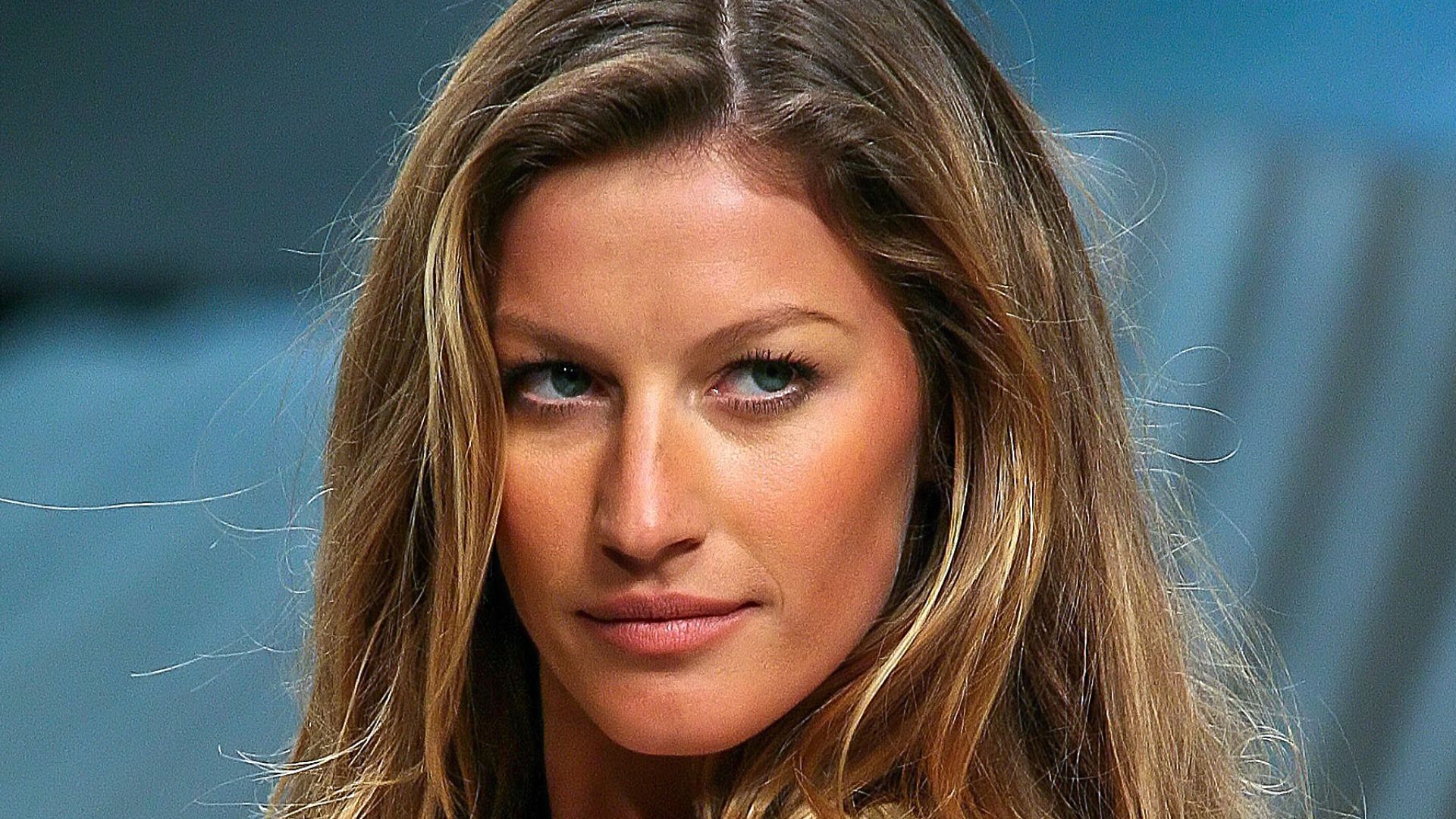 File:Gisele Bündchen em junho de 2006.jpg