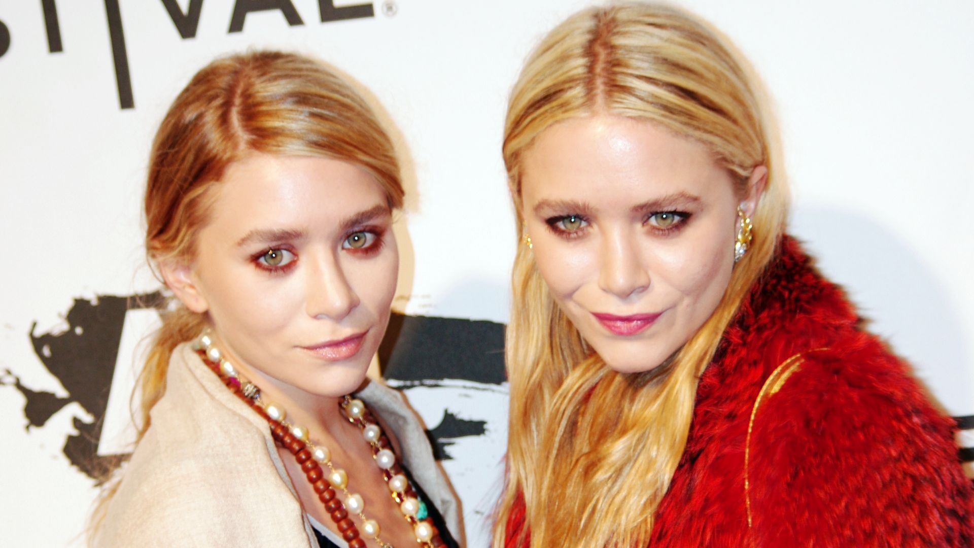 File:Ashley Mary-Kate Olsen 2011 Shankbone.jpg