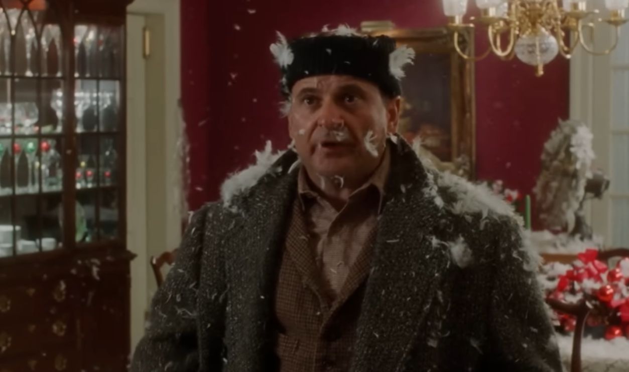 Screenshot from Home Alone (1990)