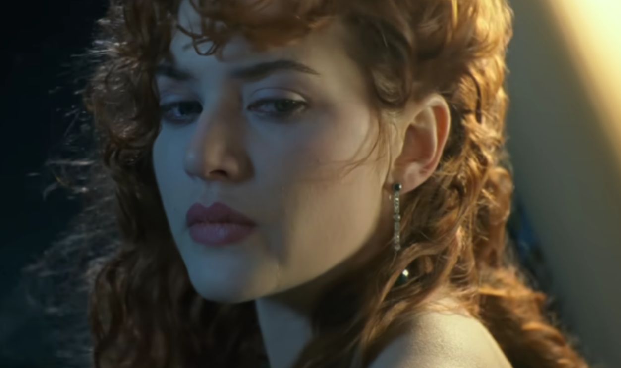 Screenshot from Titanic (1997)