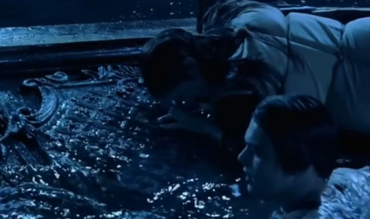 Screenshot from Titanic (1997)