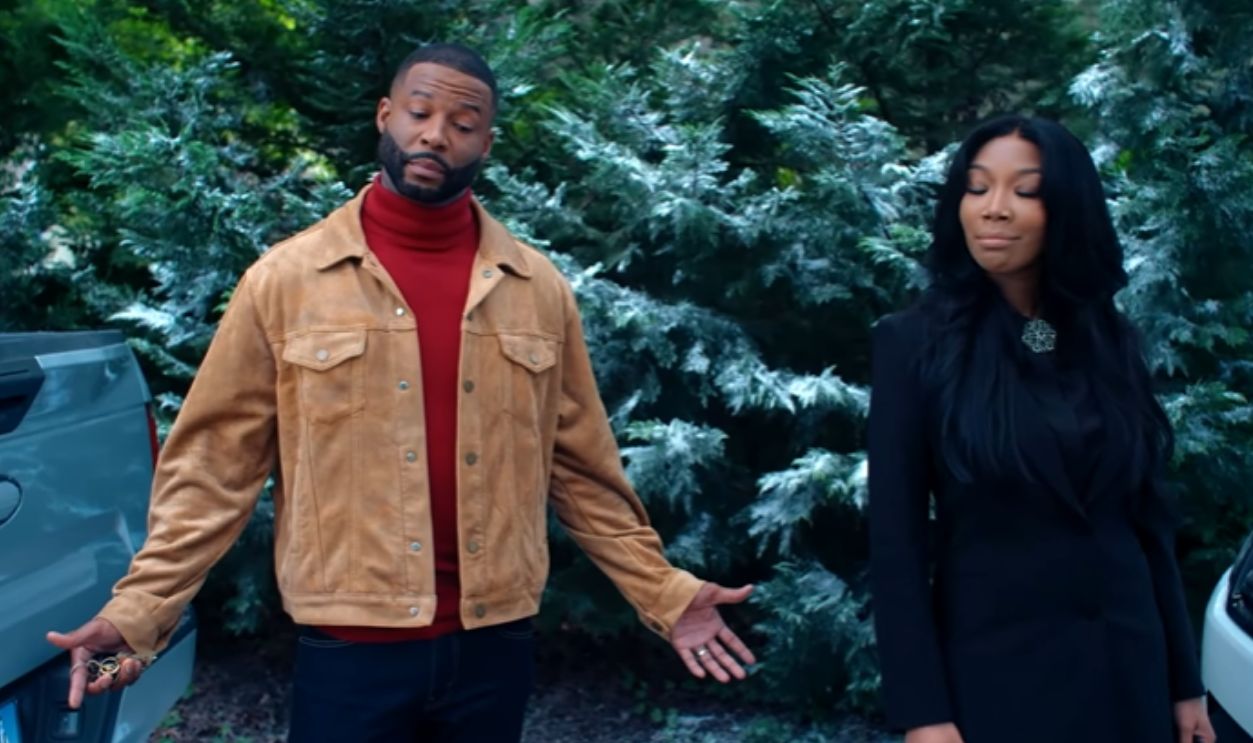 Screenshot from Christmas Everyday (2025)