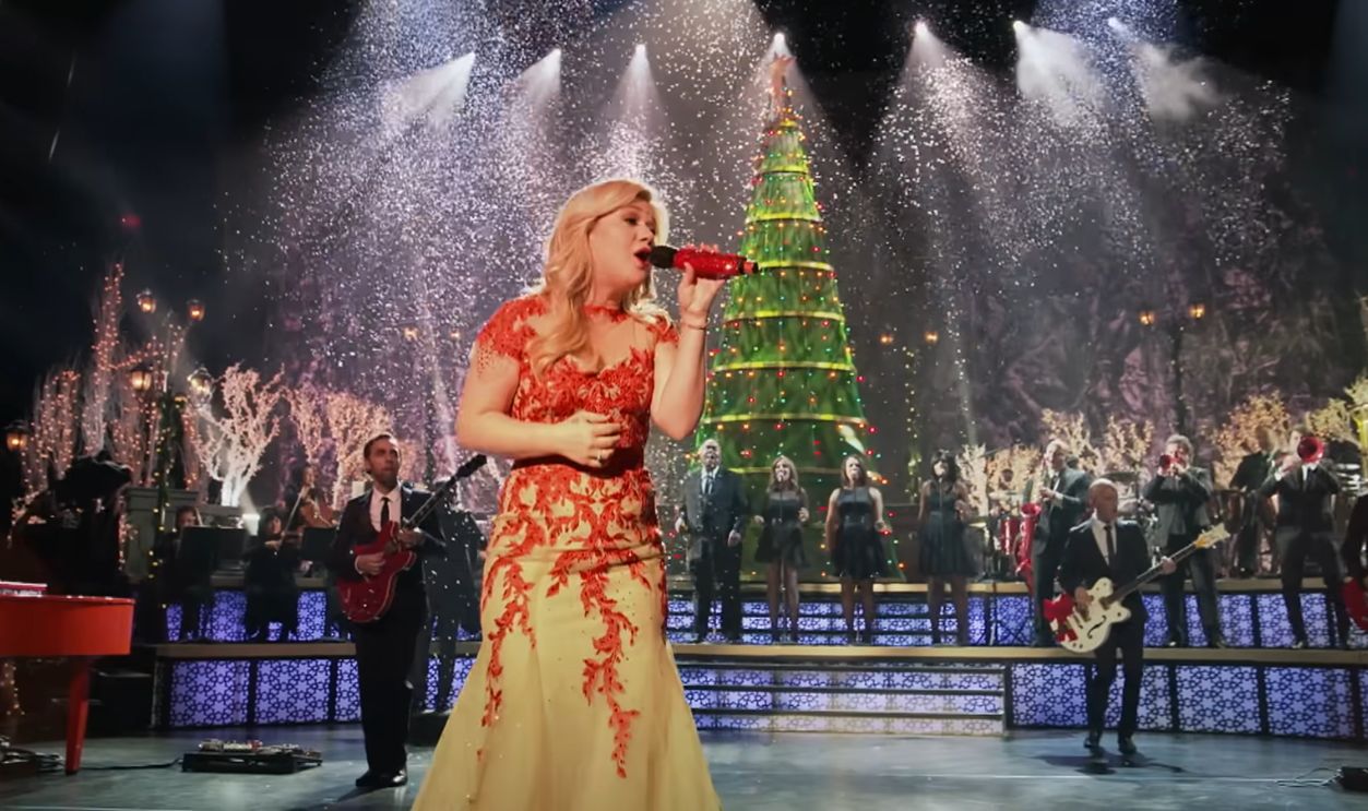 Screenshot from Underneath The Tree (2013)