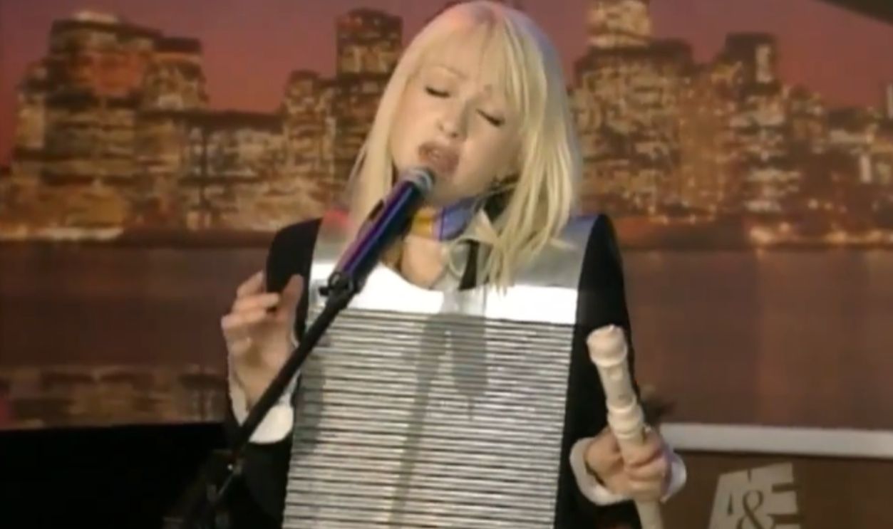 Feels Like Christmas – Cyndi Lauper