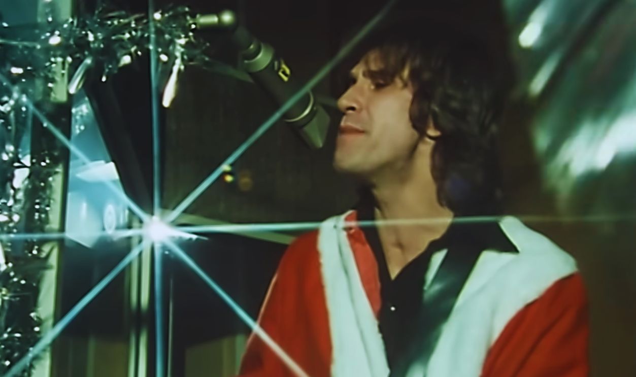 Screenshot from Father Christmas (1977)