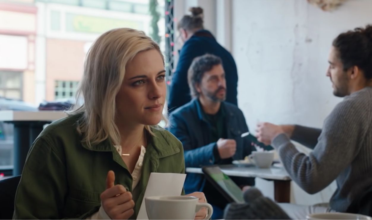 Screenshot from Happiest Season (2020)