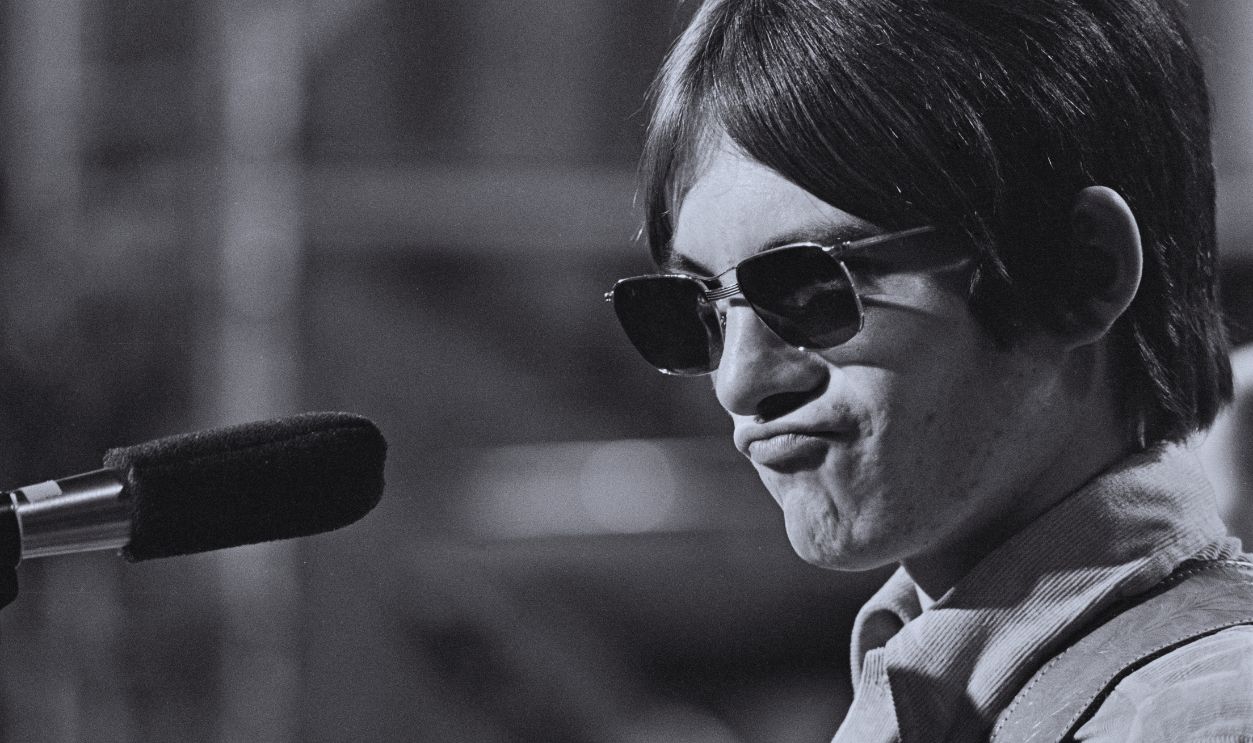 Gettyimages - 1457141720, Small Faces On Ready Steady Go! English musician, guitarist and singer Steve Marriott (1947-1991) of rock and pop group Small Faces in action during a performance of the single 'All or Nothing' by the band on the set of the Associated Rediffusion Television pop music television show Ready Steady Go! at Wembley Television Studios in London on 26th August 1966. 