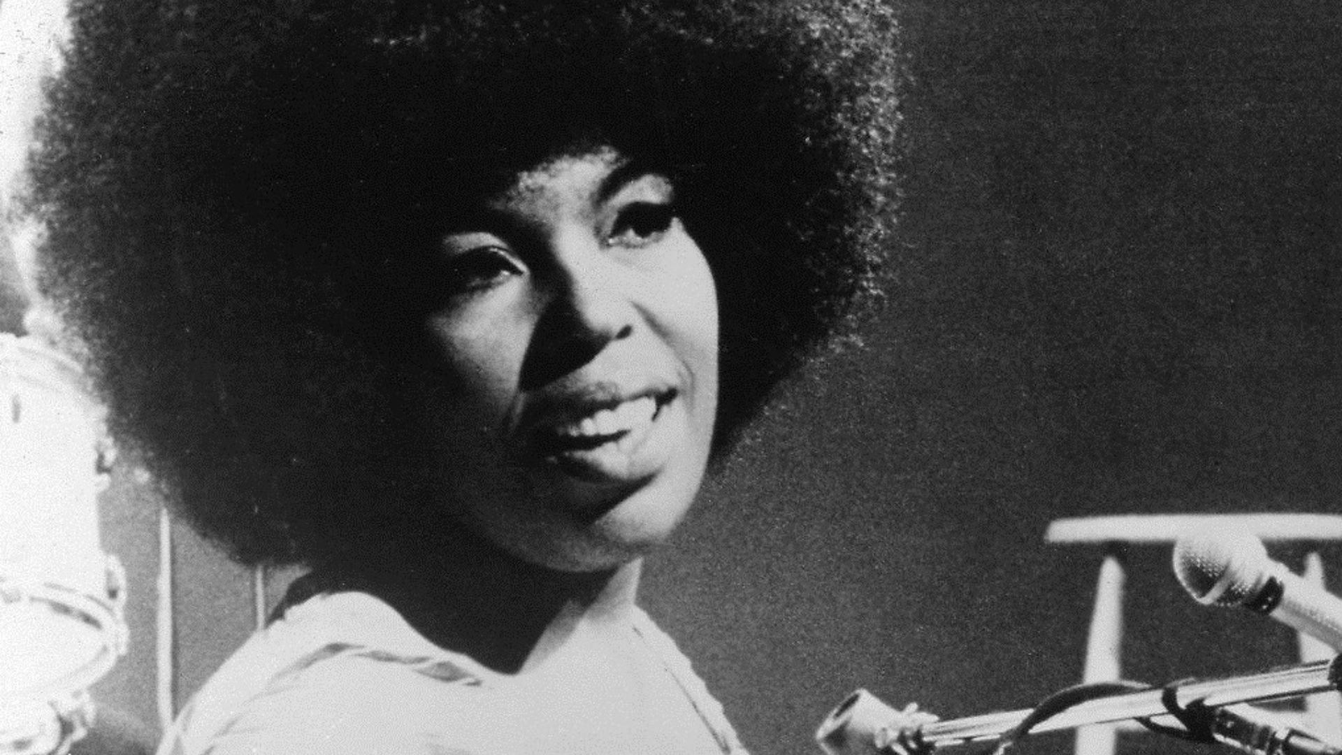 File:Roberta Flack 1971.jpg