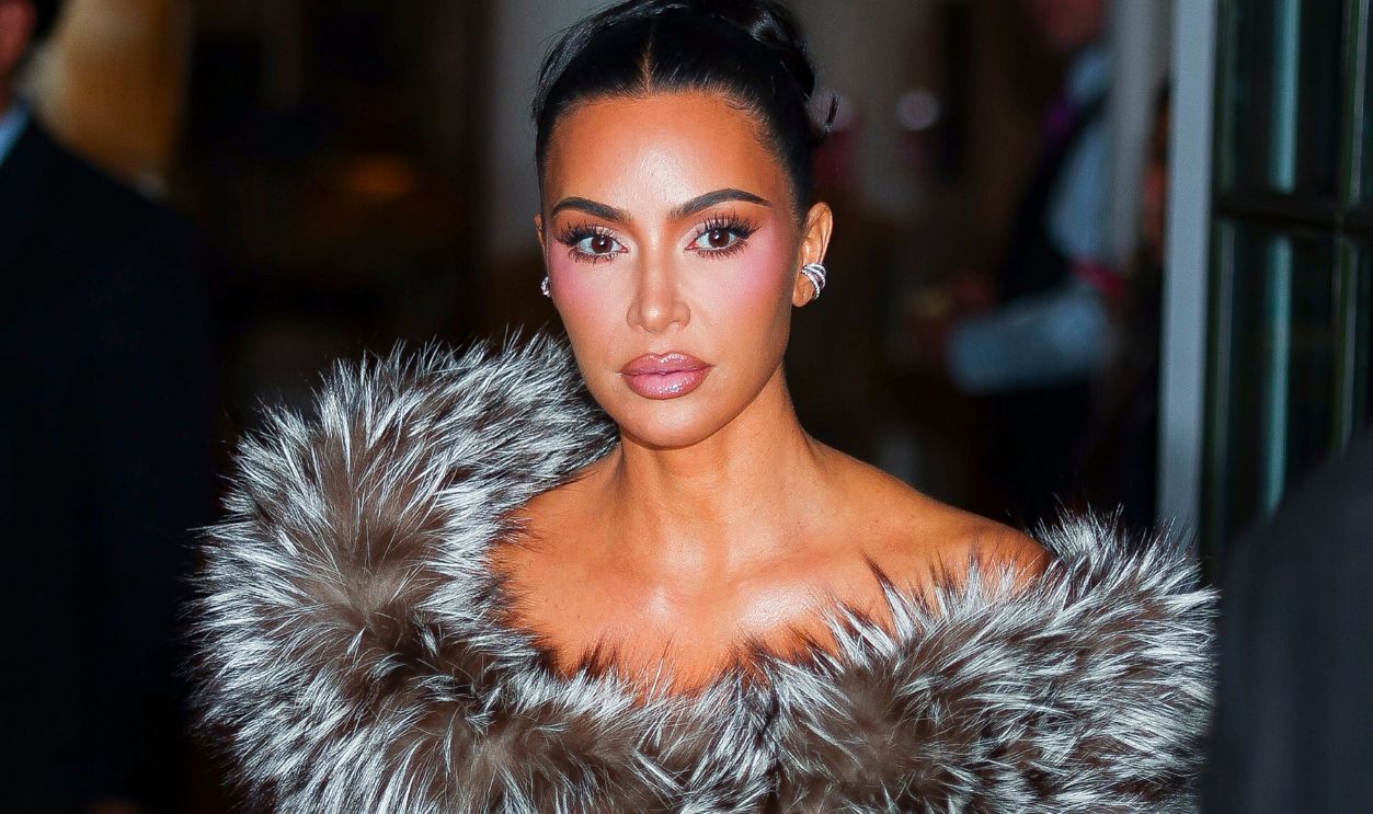 25 Young Celebrities Who Chose Cosmetic Enhancements While Still Young