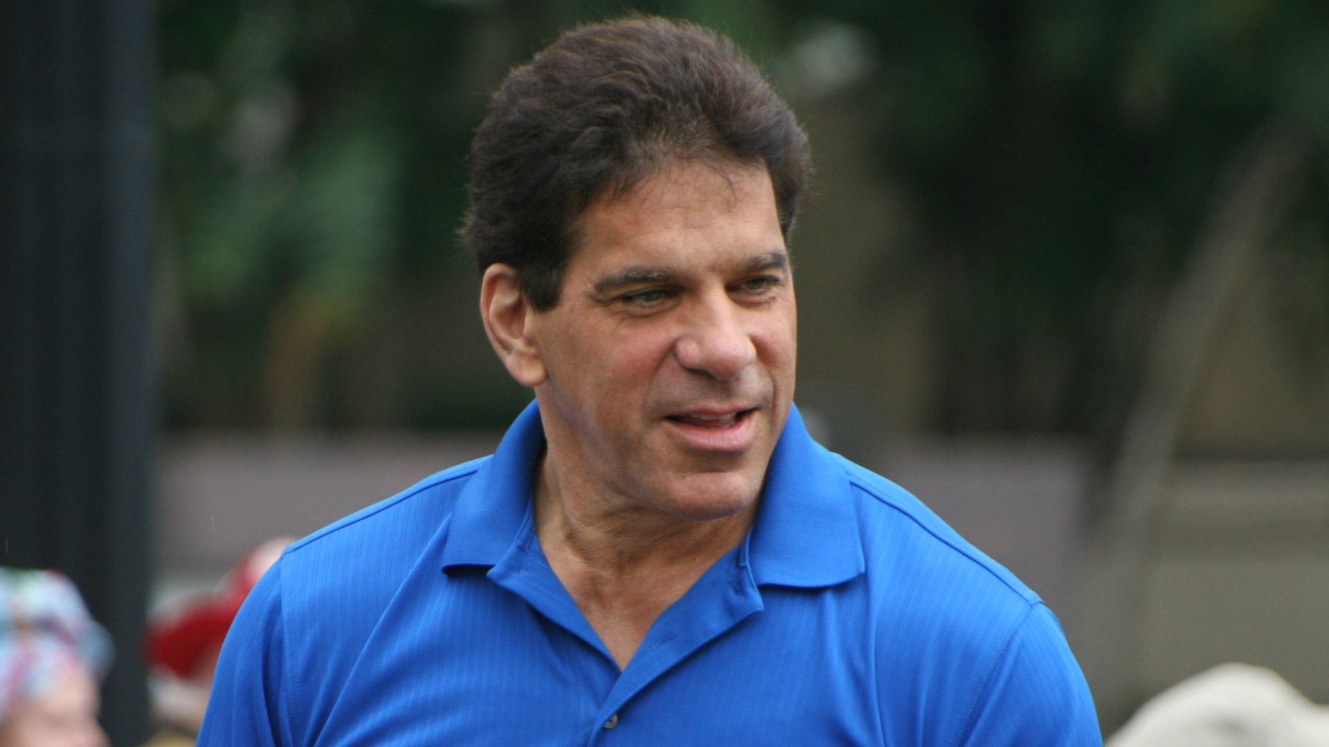 File:Lou Ferrigno at 2009 Dragon Con Parade.jpg