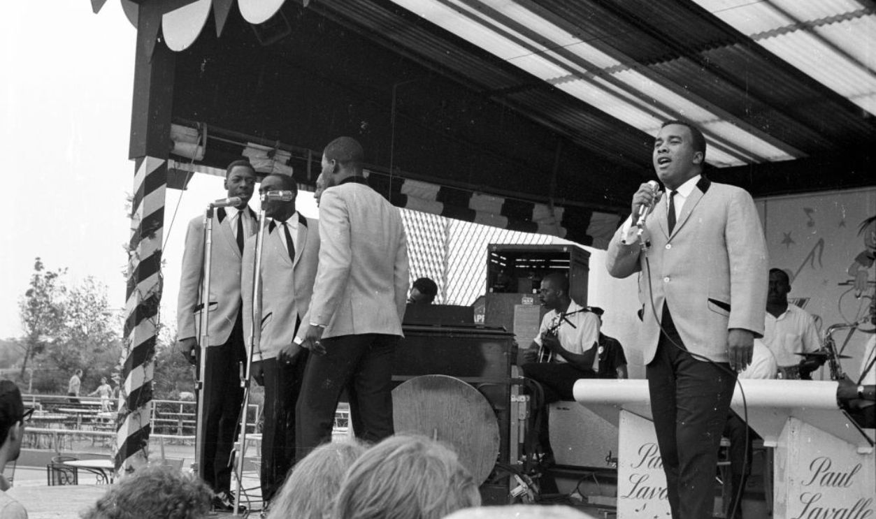 "The Spinners" At Freedomland In The Bronx