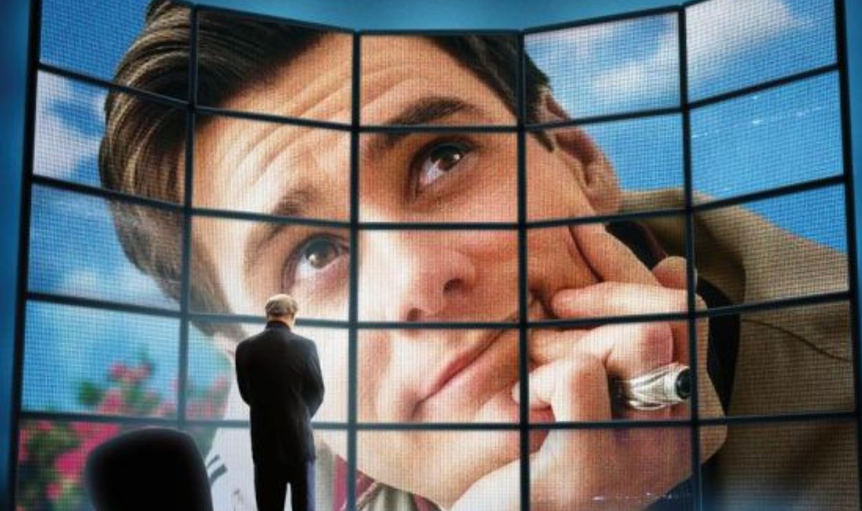 Screenshot from The Truman Show (1998)