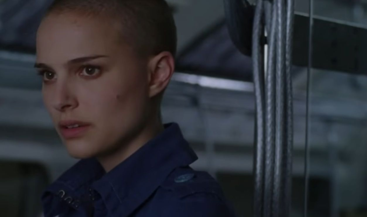 Screenshot from V for Vendetta (2005) 