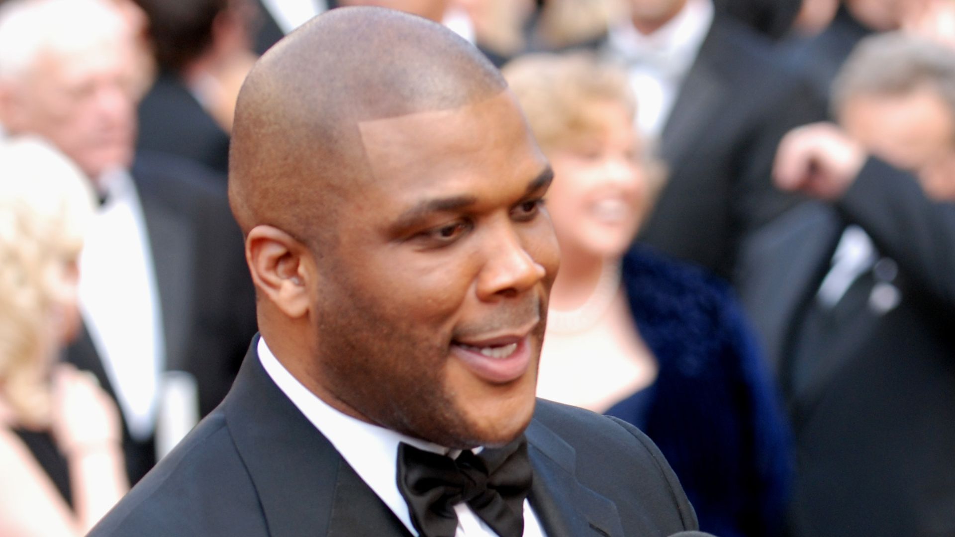 File:Tyler Perry 100307-A-6452C-616.jpg