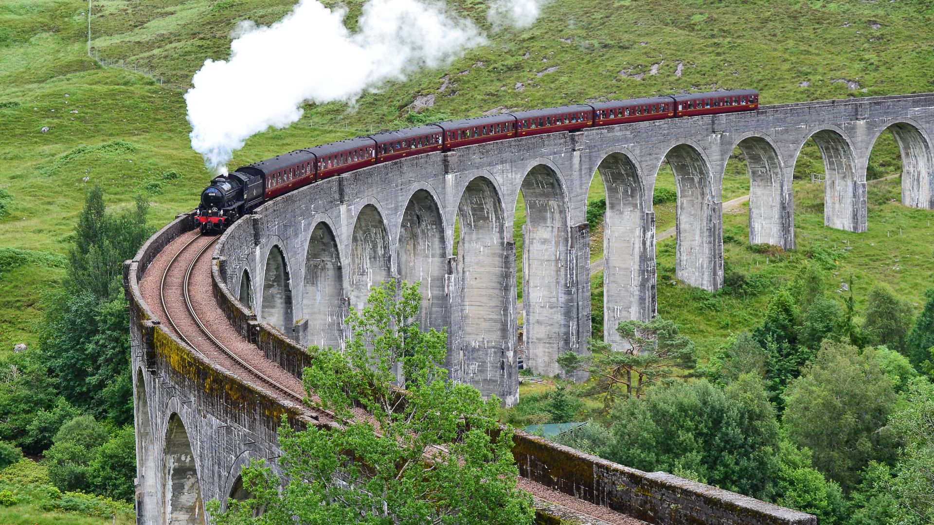 File:Glenfinnan viaduct 2016.jpg