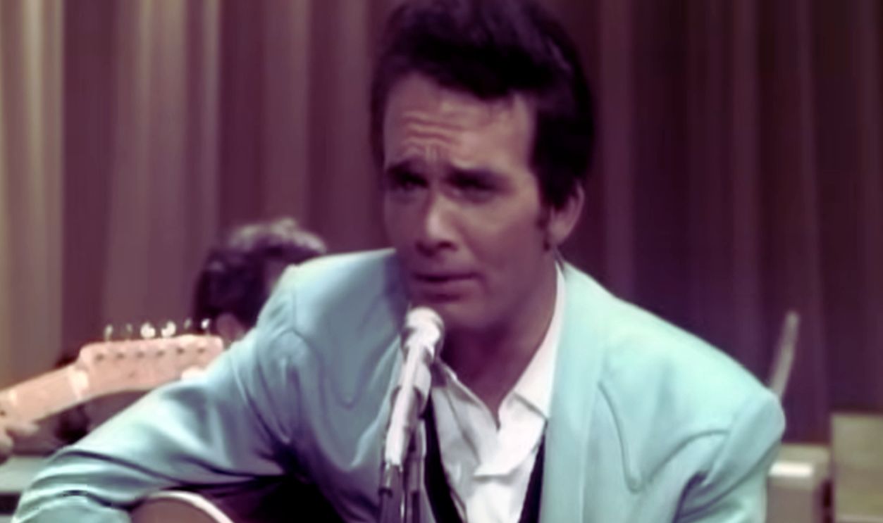 Screenshot from Mama Tried (1968)