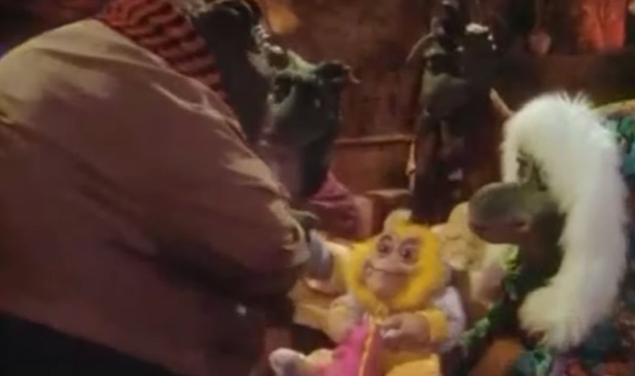 Screenshot from Dinosaurs, ABC (1991–1994)