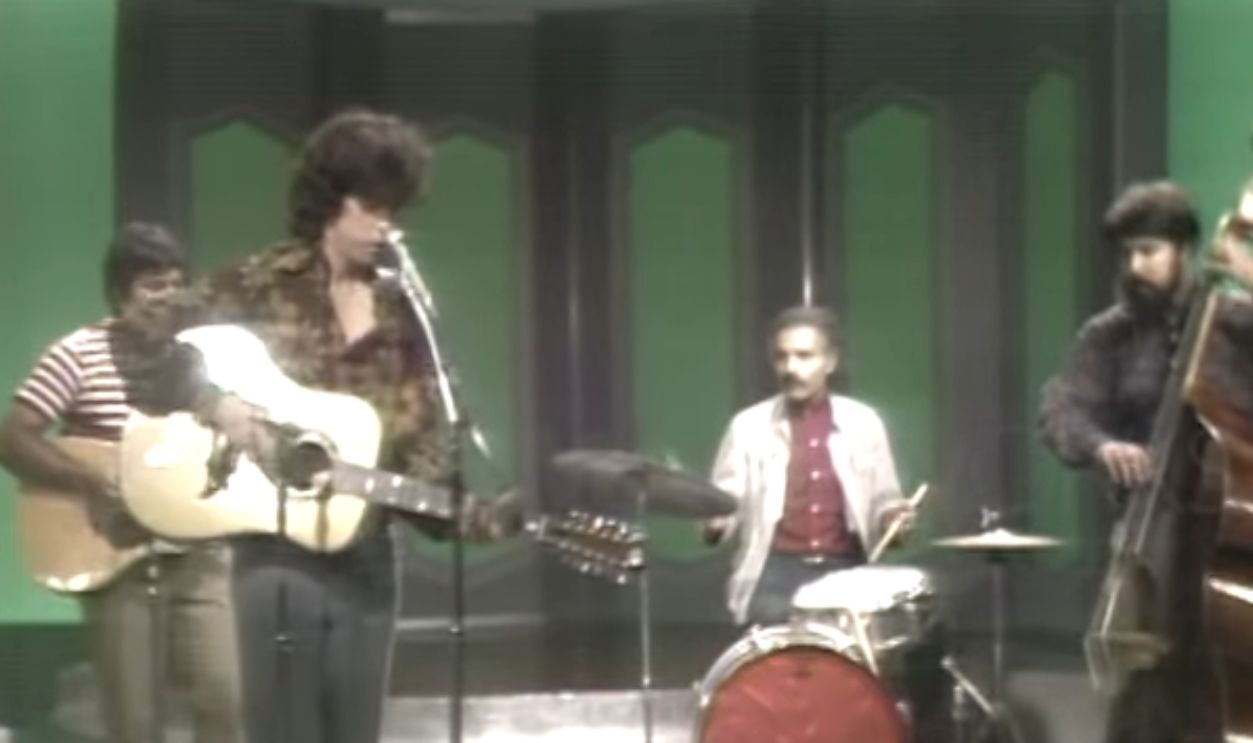 Screenshot from Coming Into Los Angeles, Reprise (1969)