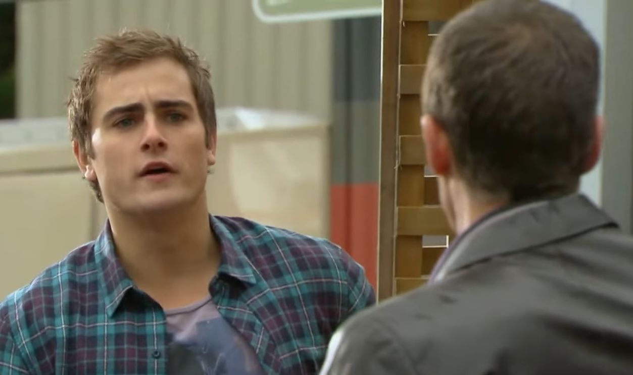 Screenshot from Neighbours (1985–2025)