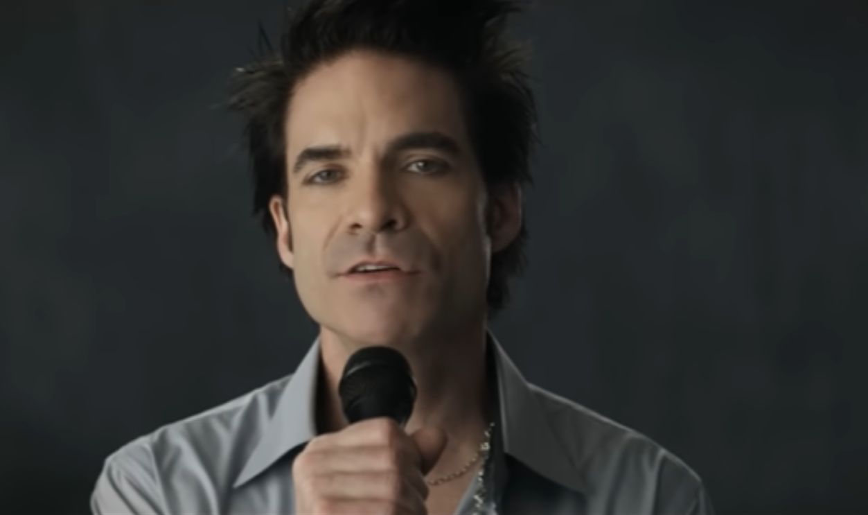 Screenshot from Marry Me (2009)