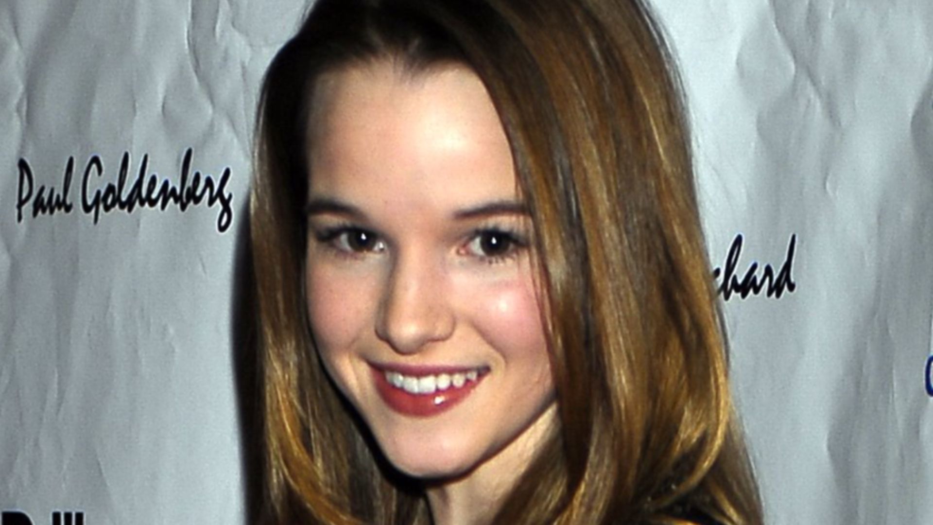 File:Academy Awards afterparty CUN Kay Panabaker.jpg