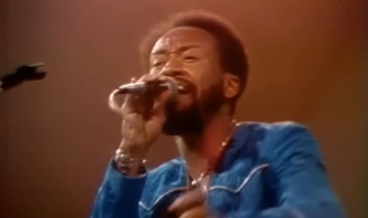 Screenshot from Shining Star (1975)