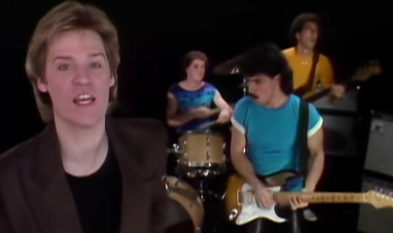 Screenshot from You Make My Dreams (1980)