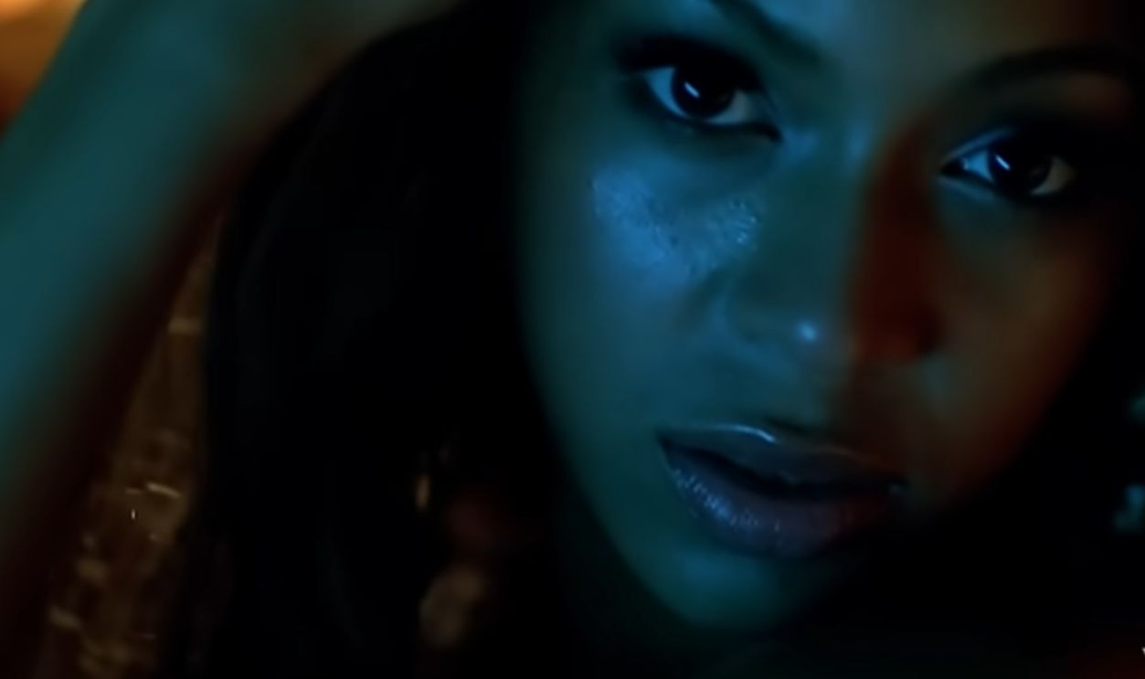 Screenshot from Crazy in Love (2003)
