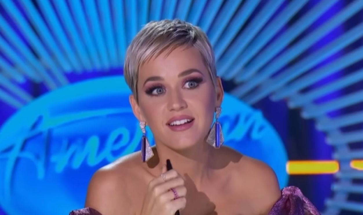 Screenshot from American Idol (2002-)