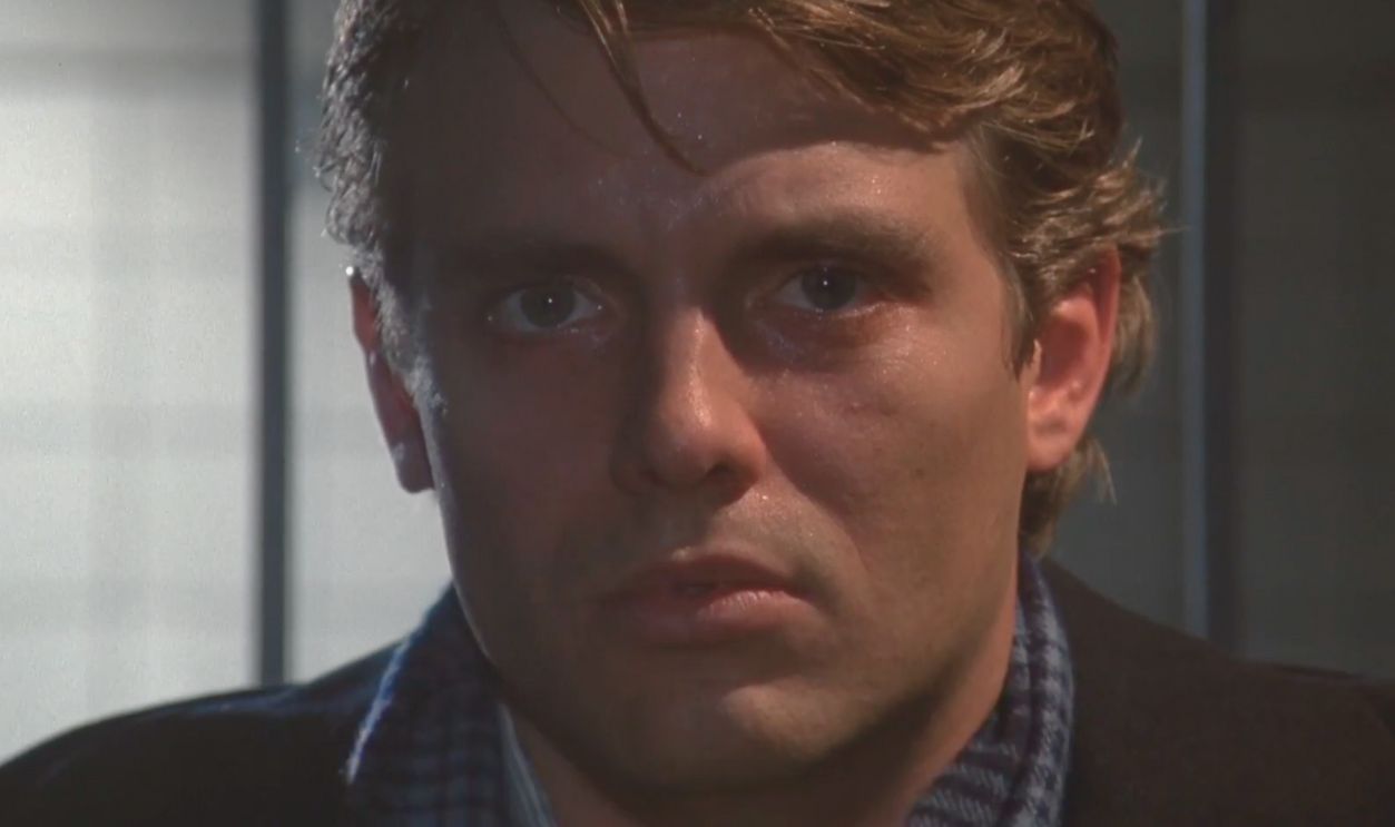 Screenshot from The Fan (1981)